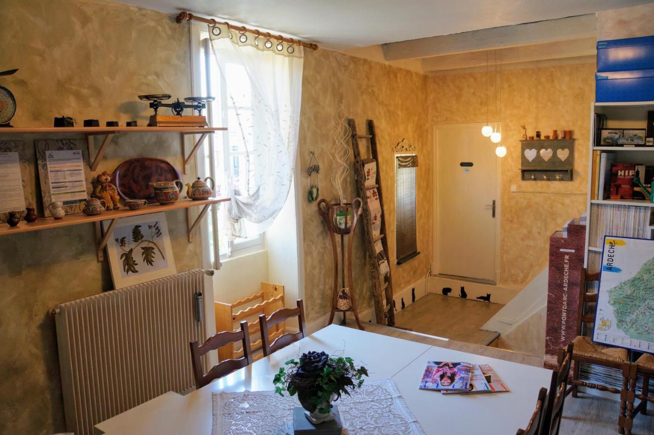 Maison Du Manoir 瓦隆蓬达克 外观 照片