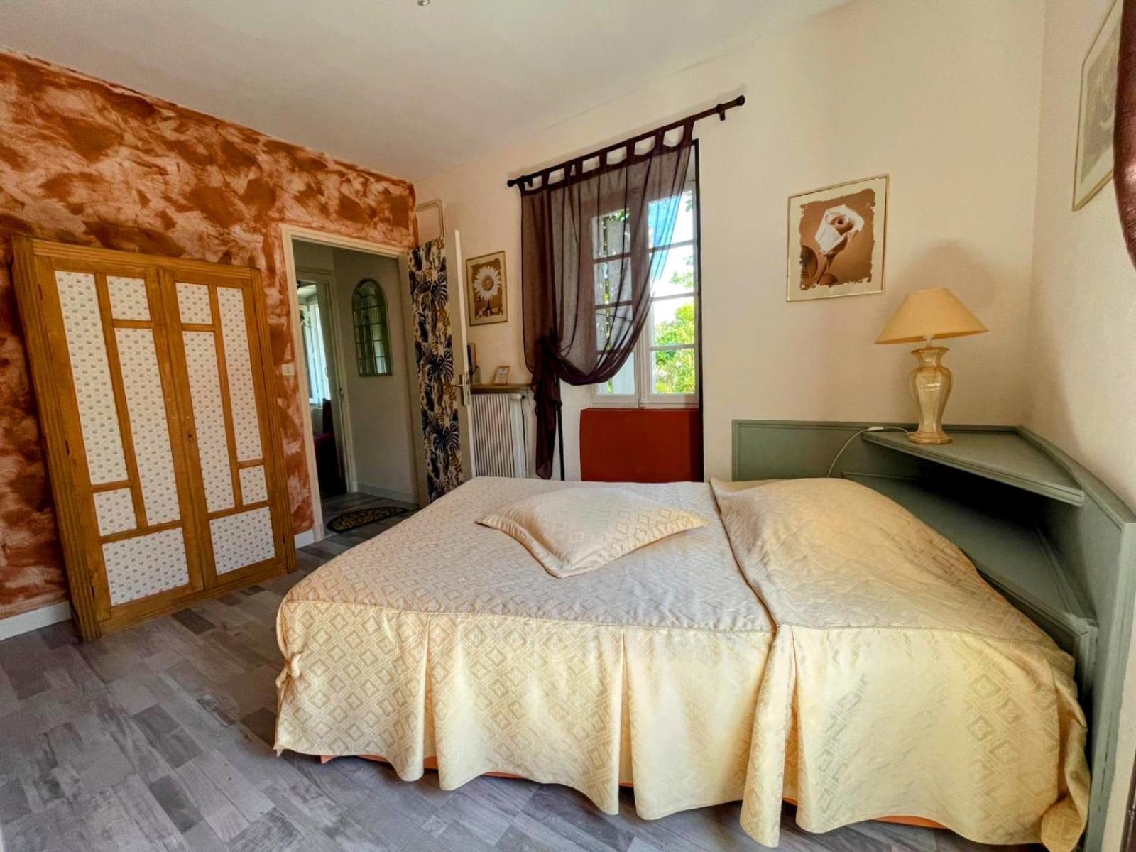 Maison Du Manoir 瓦隆蓬达克 外观 照片